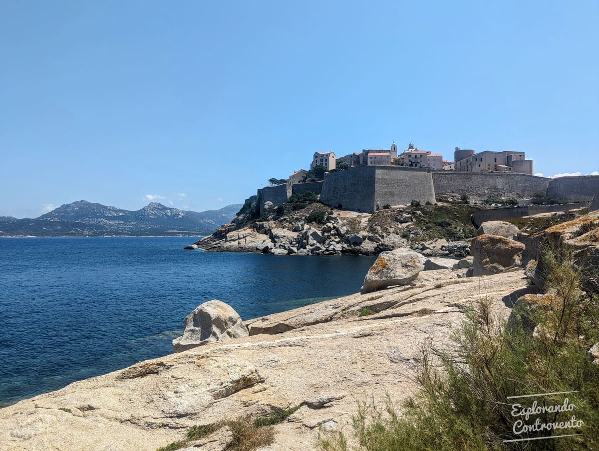 Cittadella di Calvi tour corsica vespa